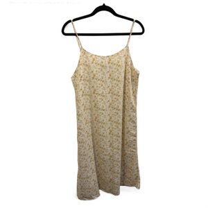 Feminine Floral Coquette Midi Dress in Cream Size M